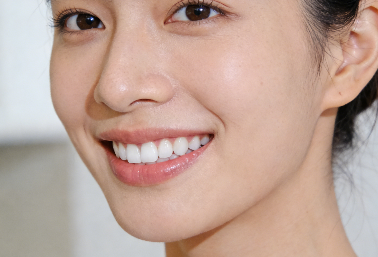 牙齿美白到底花多少钱?从几十到上万,帮你找到划算又有效的方法