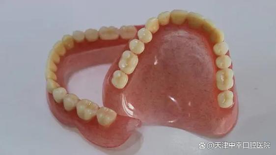 吸附性义齿好还是种牙好_吸附性义齿和普通义齿哪种好_吸附性义牙贵吗