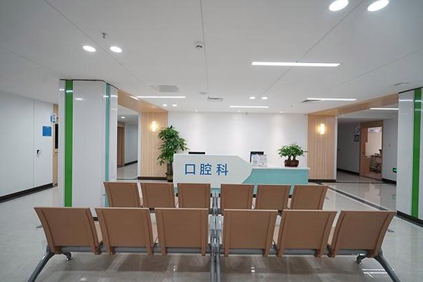 深圳正畸牙齿哪个医生好_深圳牙齿正畸医院_深圳骨性龅牙正畸哪家医院靠谱