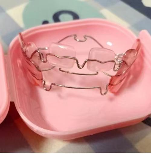 牙齿矫正器种类_12岁牙齿矫正器有哪几种_牙齿矫正器种有几种